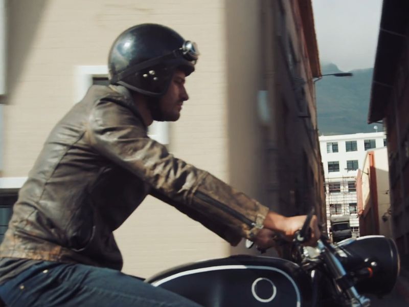 B kategorijom se ne može voziti nijedan motocikl na dva točka, bez obzira na zapreminu motor